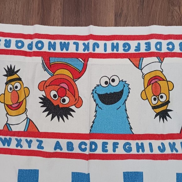 JP Stevens Vintage SESAME STREET Cotton Flannel Twin Bed Flat Sheet Alphabet - Picture 1 of 6